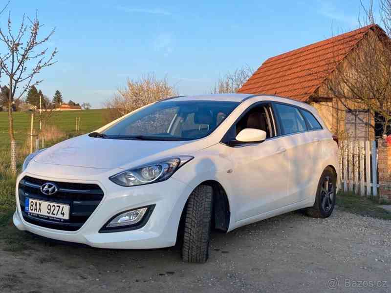 Hyundai i30 1,6 - foto 2
