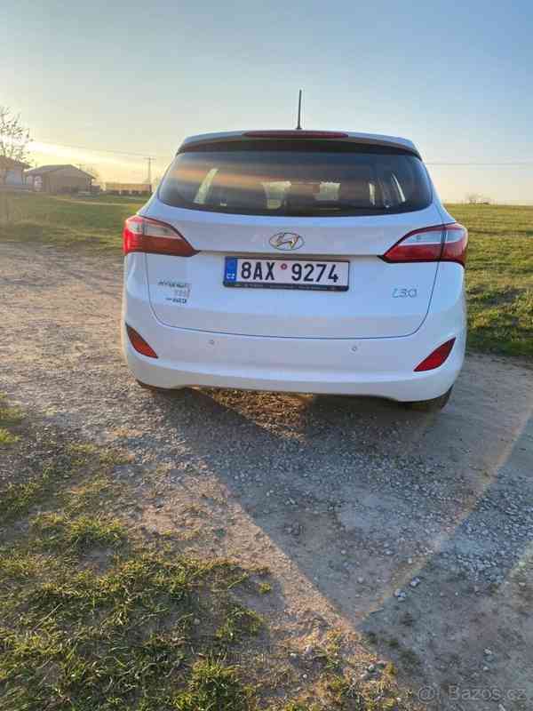 Hyundai i30 1,6 - foto 3
