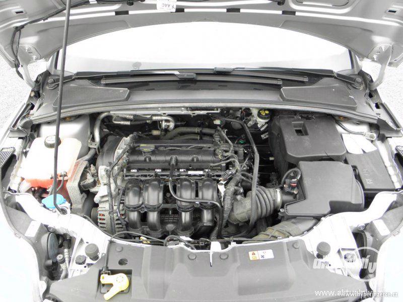Ford Focus 1.6, benzín,  2011 - foto 9