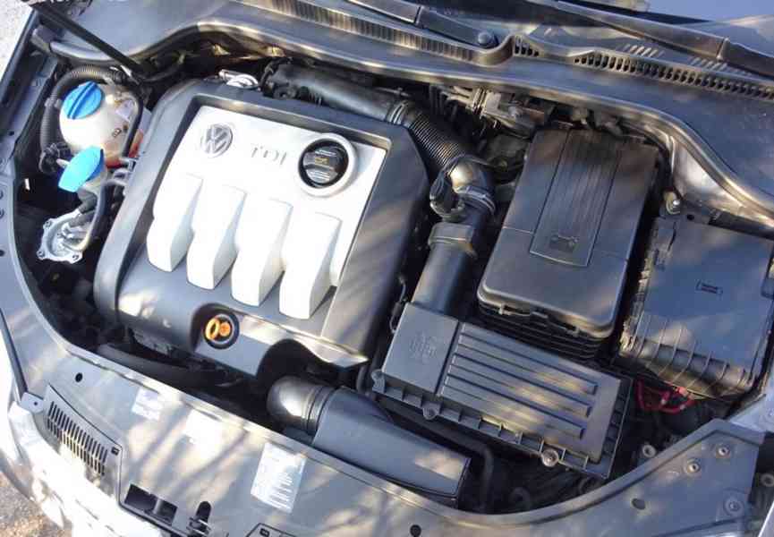 Volkswagen Golf, 1.9 TDI (77 KW) AUTOMAT r.v.-2004 - foto 16