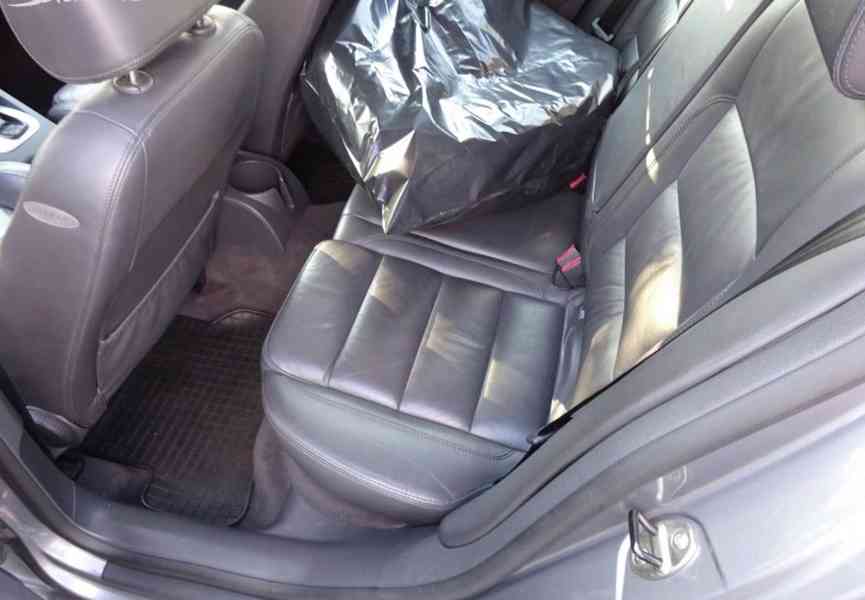 Volkswagen Golf, 1.9 TDI (77 KW) AUTOMAT r.v.-2004 - foto 13