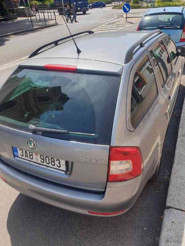 Škoda Octavia 1,6   2 Facelift TDi r.v.2012 - foto 4