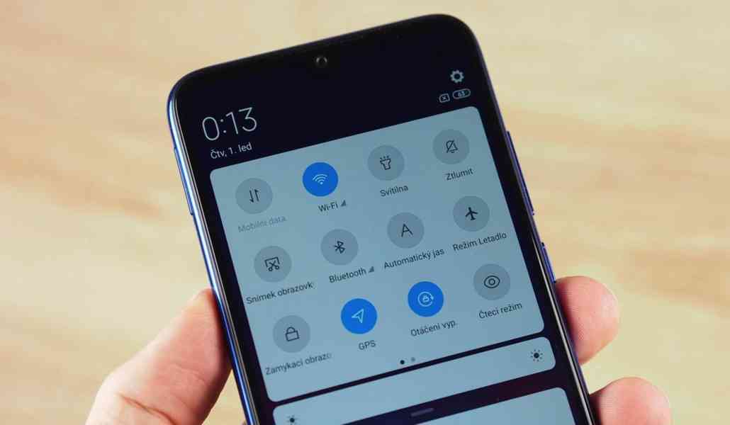 Smartphone Xiaomi Redmi 7 Dual SIM Blue 64 GB  - foto 3