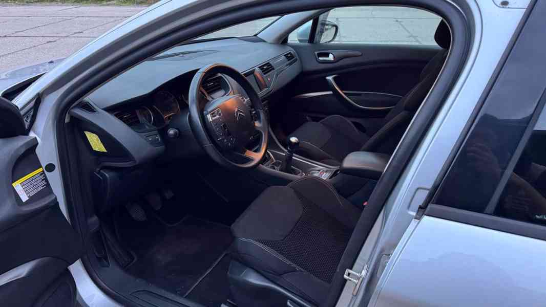 Citroën C5 2.0 HDI 16V FAP Exclusive Tourer - foto 5