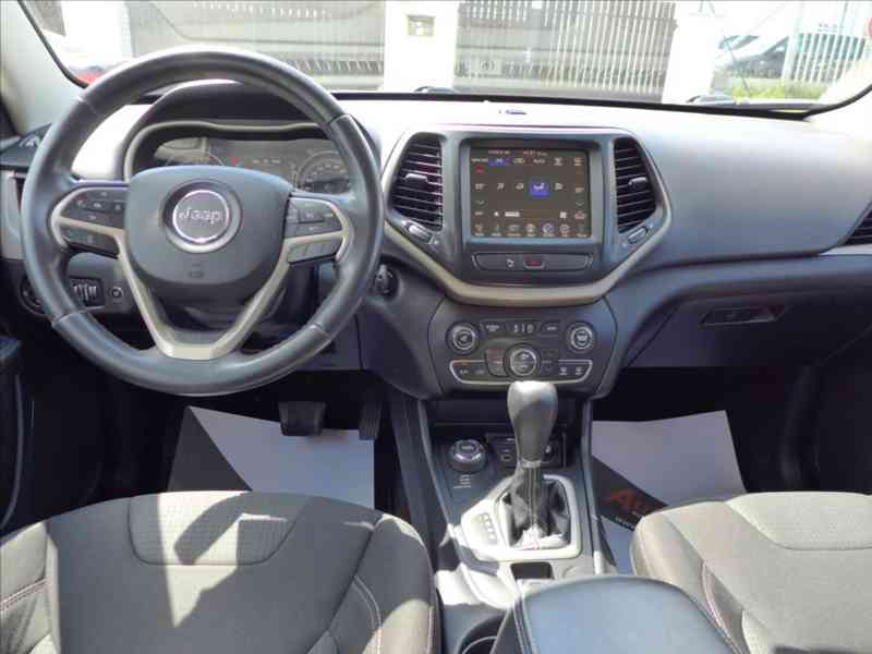 Jeep Cherokee 2,2 M-JET 4X4 NIGHT EAGLE 1.M - foto 7