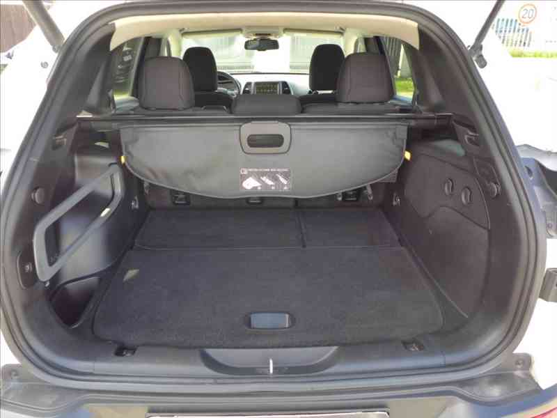 Jeep Cherokee 2,2 M-JET 4X4 NIGHT EAGLE 1.M - foto 8
