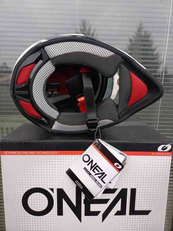 Enduro přilba Oneal Sierra R 2024 - foto 6