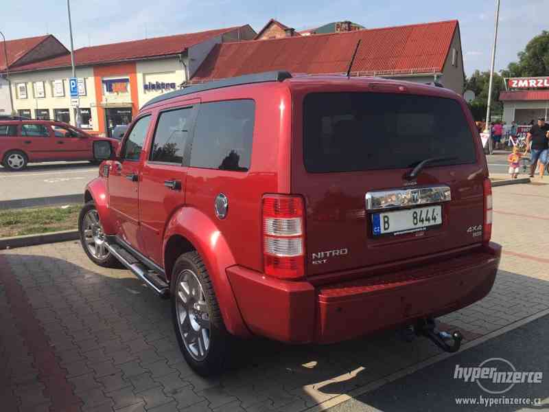 Dodge Nitro 2.8CRDi 4x4 - foto 5