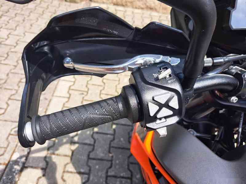 KTM 890 Adventure - SUPER STAV 215.000,- Kč - foto 5