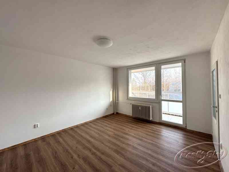 Pronájem moderně zrekonstruovaného bytu 1+1 s lodžií, Náchod - foto 3