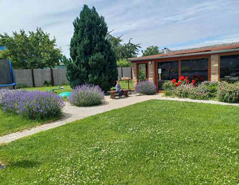 Prodej rodinného domu, ubytovacího zažízení - foto 7