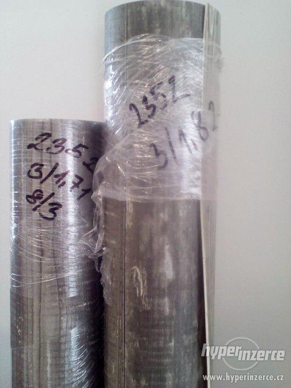 Zbytky PVC (lino) na filcu - foto 3