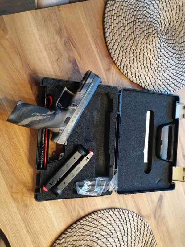 Prodám pistoli CZ P-10F 9mm Luger. Naprosto nová, nepoužitá - foto 4