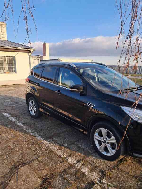 Ford Kuga 2,0 ST-Line  TDCi AWD 132kW PowerShift - foto 3