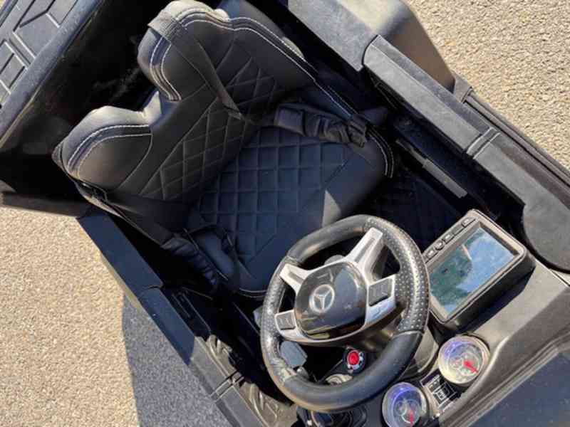 Dětské autíčko MERCEDES AMG - foto 12