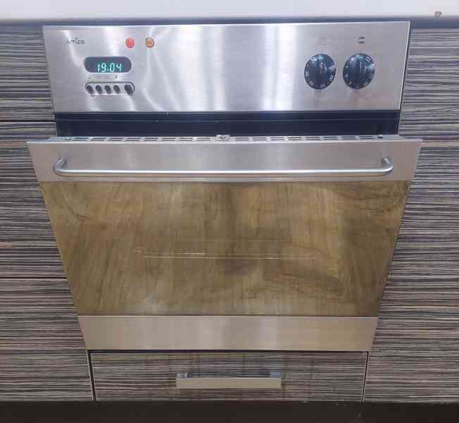 Sklokeramicka deska a horkovzdušna trouba - foto 2