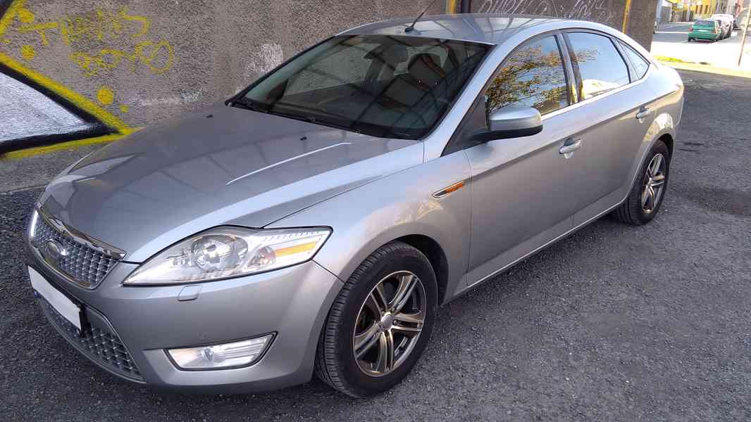 FORD Mondeo 2,0TDCi Titanium  ČR  103kw - foto 4