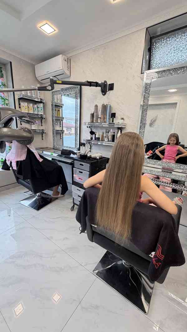 Práce v Kadeřnictví  - foto 4