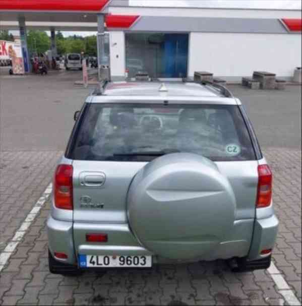 Toyota RAV4 2,0 44 - foto 3
