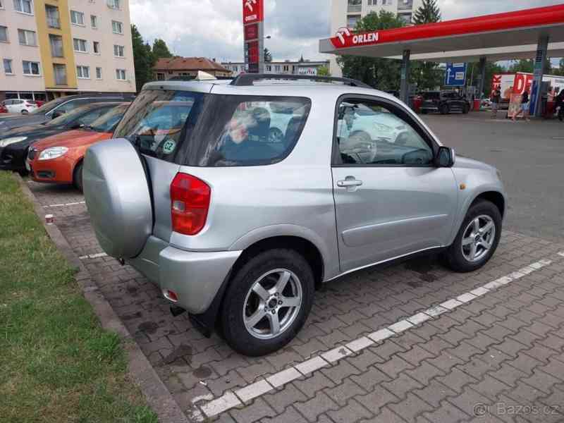 Toyota RAV4 2,0 44 - foto 4