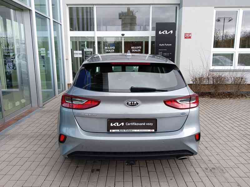 Kia Ceed 5HB 1.5 118Kw ČR 1. MAJITEL - foto 6