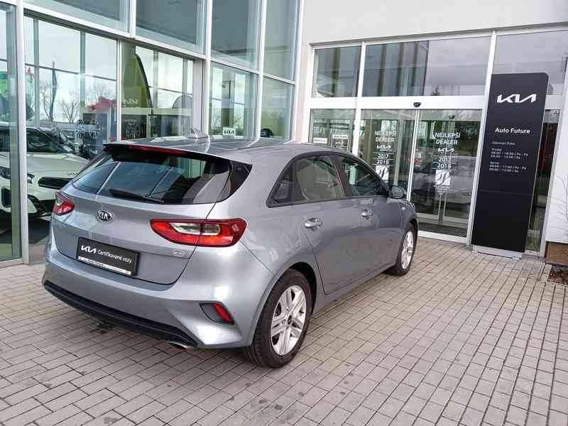 Kia Ceed 5HB 1.5 118Kw ČR 1. MAJITEL - foto 4