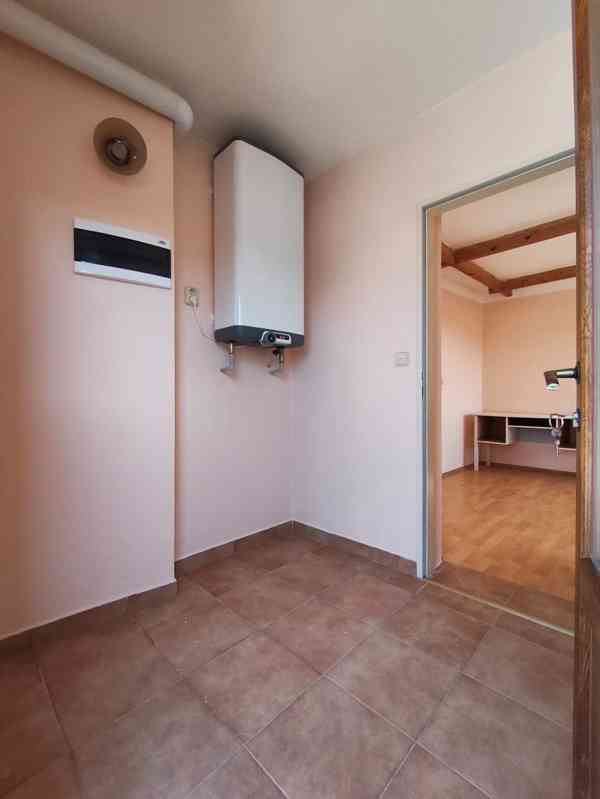 Pronájme bytu v domě 2+1 73m2 - foto 2