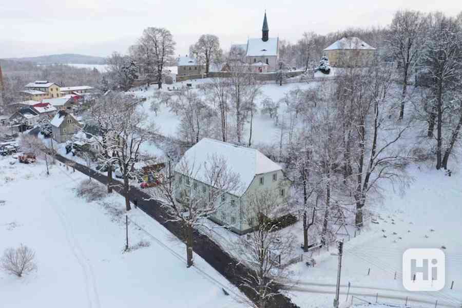 Prodej penzionu s restaurací, sálem a ubytováním – Ves čp. 3 - foto 2