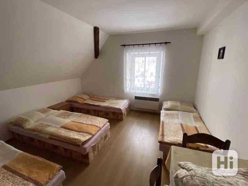 Prodej penzionu s restaurací, sálem a ubytováním – Ves čp. 3 - foto 8