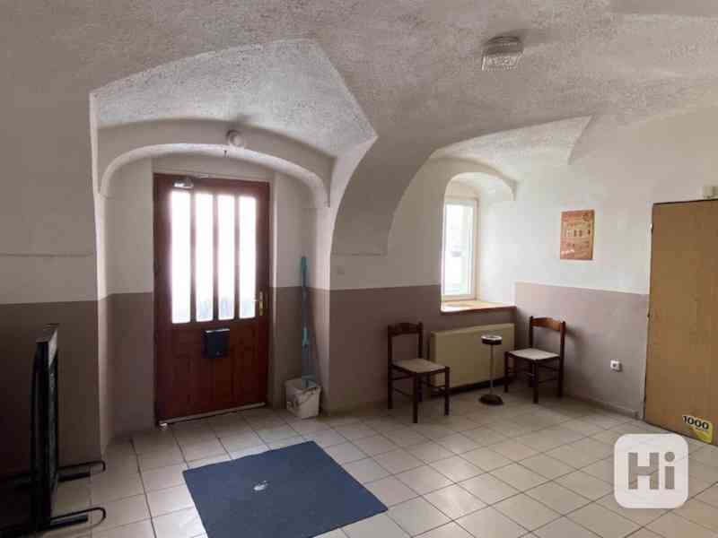 Prodej penzionu s restaurací, sálem a ubytováním – Ves čp. 3 - foto 23