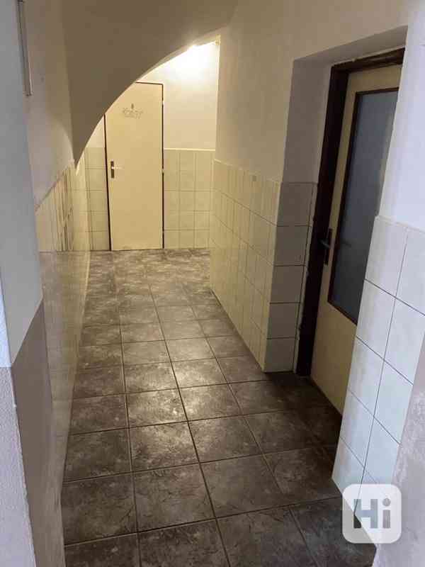 Prodej penzionu s restaurací, sálem a ubytováním – Ves čp. 3 - foto 18