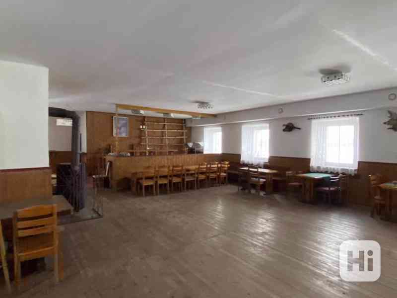 Prodej penzionu s restaurací, sálem a ubytováním – Ves čp. 3 - foto 16