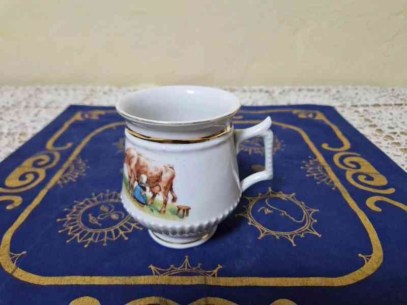 Sbírkový secesní porcelánový Hrnek Mušlák Krava - foto 5