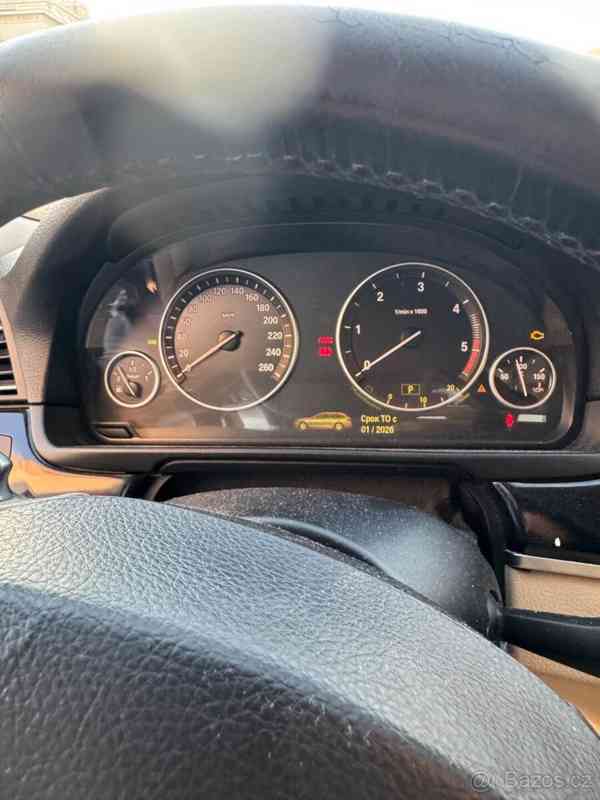BMW Řada 5 3,0   f 11 - foto 8