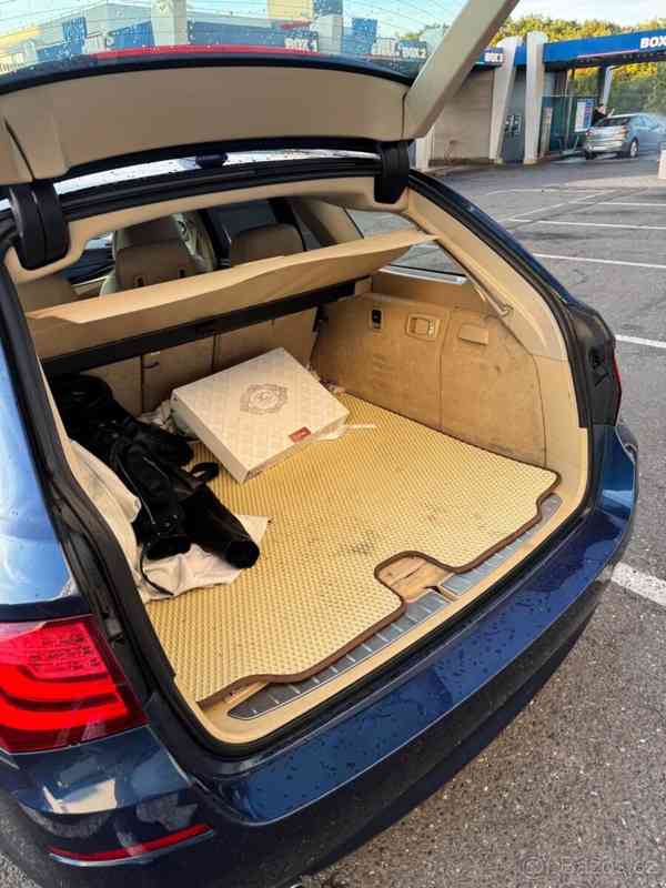 BMW Řada 5 3,0   f 11 - foto 5