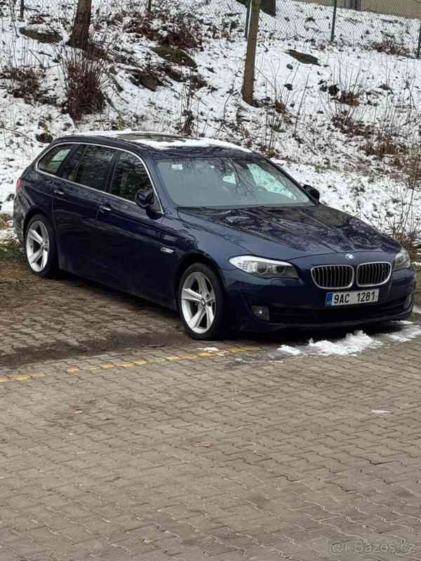 BMW Řada 5 3,0   f 11 - foto 15
