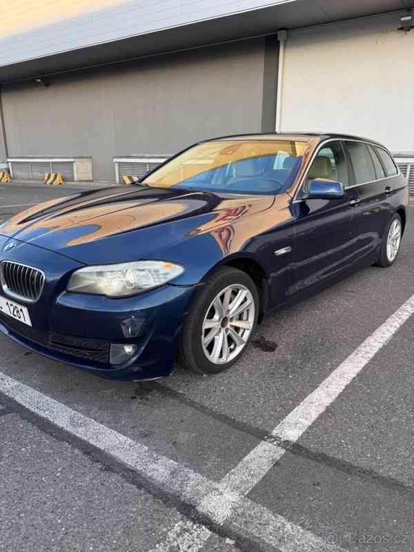 BMW Řada 5 3,0   f 11 - foto 1