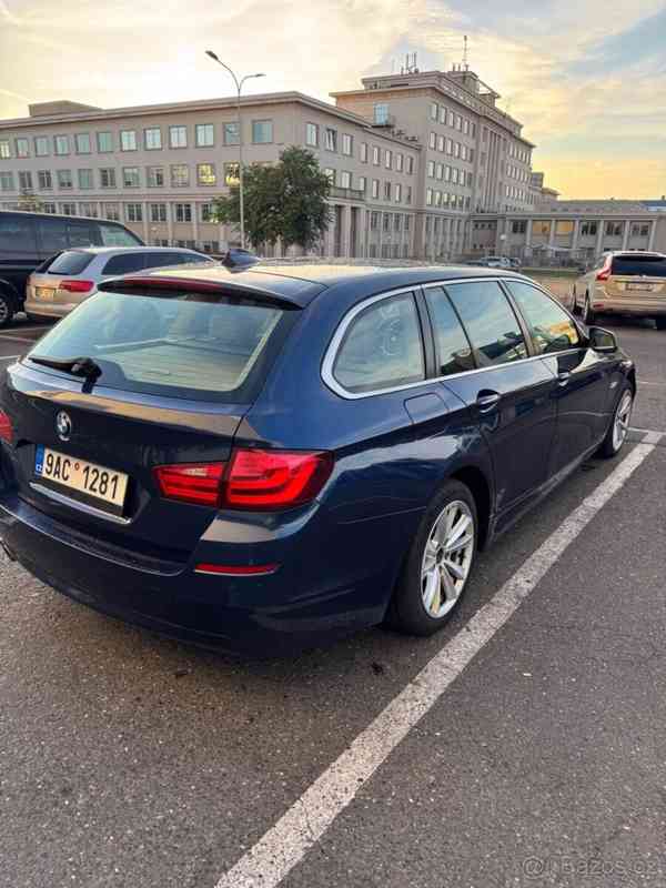 BMW Řada 5 3,0   f 11 - foto 4