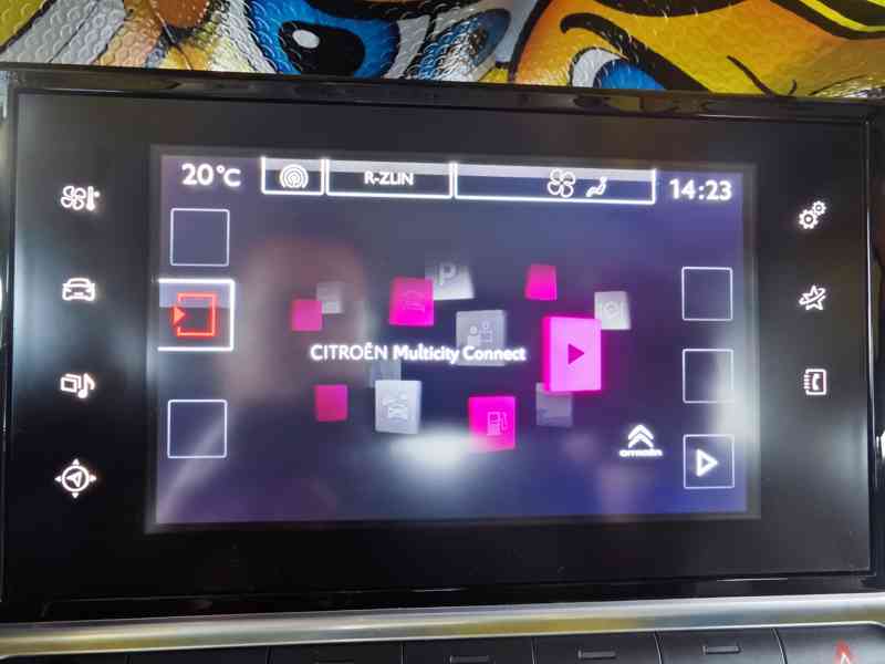Citroën C4 Cactus 1.2i 60kw/NAVI/Kamera/1MAJ - foto 31