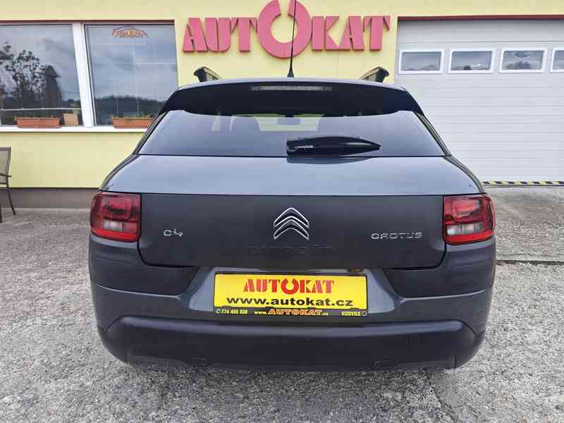 Citroën C4 Cactus 1.2i 60kw/NAVI/Kamera/1MAJ - foto 4