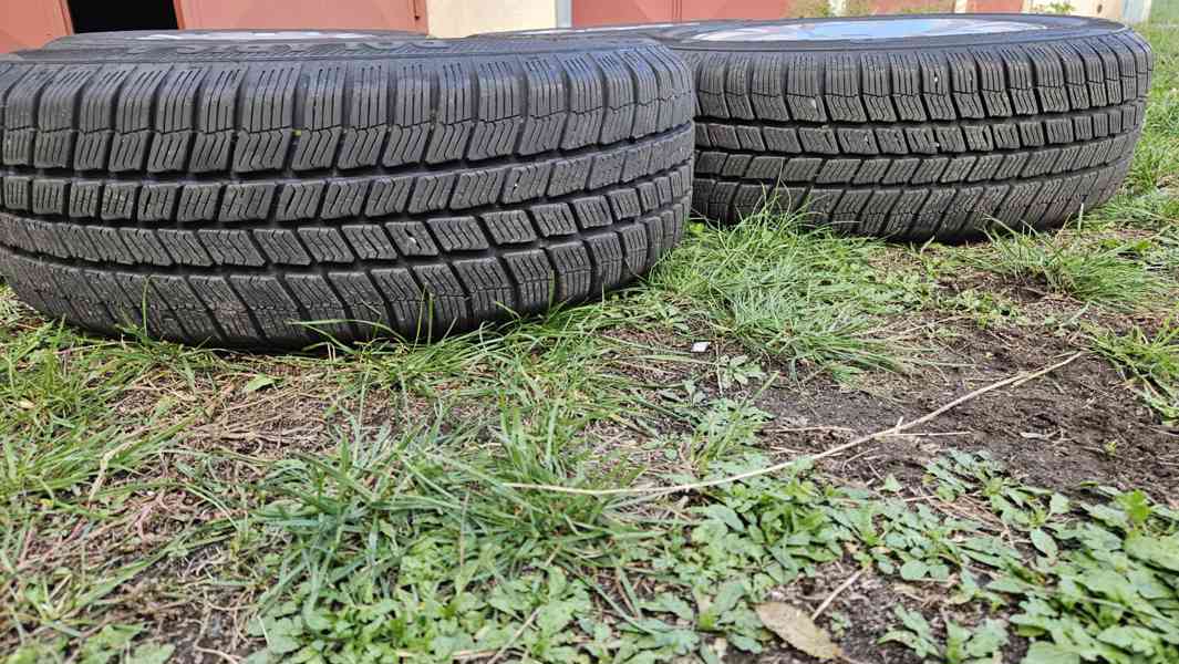 VW Golf zimní pneumatiky 195/65R15 disky 6Jx15 5x112 ET43  - foto 2