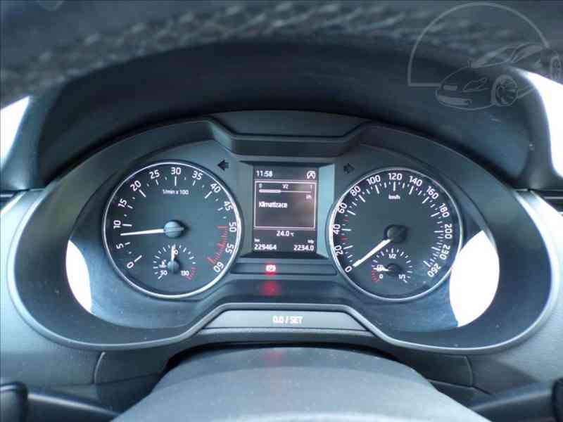 Škoda Octavia 2,0 TDI-110KW TAŽNÉ ZAŘÍZENÍ - foto 6