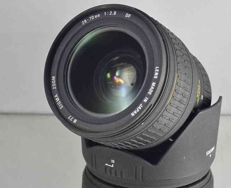 pro Nikon - Sigma DG 28-70mmD F/2.8 EX ASPHERICAL - foto 4