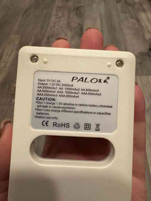 Nabíječka baterií AA / AAA PALO – LCD displej  - foto 2