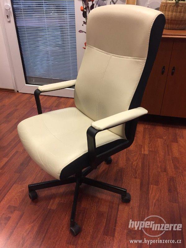 Kancelářská židle – Ikea (bílá, hnědá) - foto 2