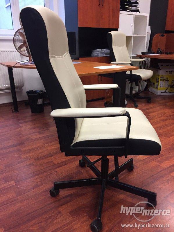 Kancelářská židle – Ikea (bílá, hnědá) - foto 3