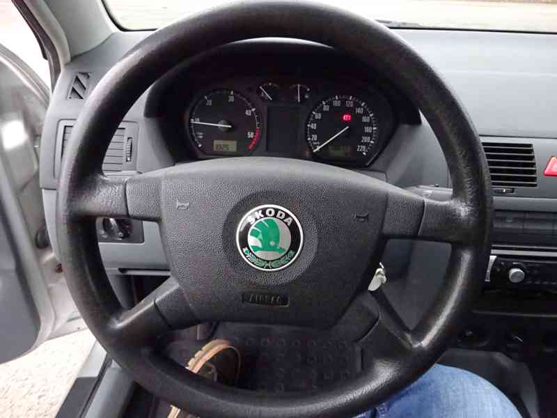 Škoda Fabia 1.9 SDI Combi r.v.2002 (STK:1/2026) - foto 9