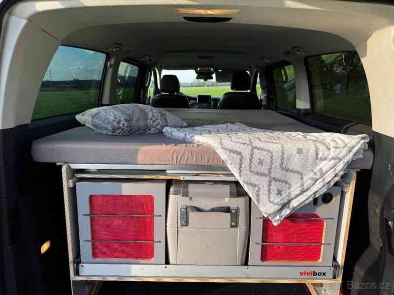Mercedes-Benz Třídy V - kemping - foto 15