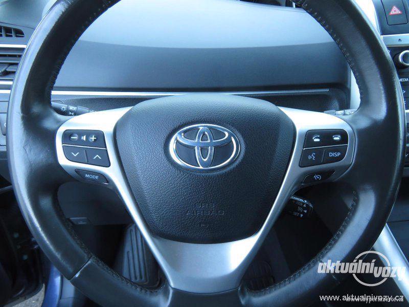 Toyota Verso 1.8, benzín, rok 2015 - foto 7