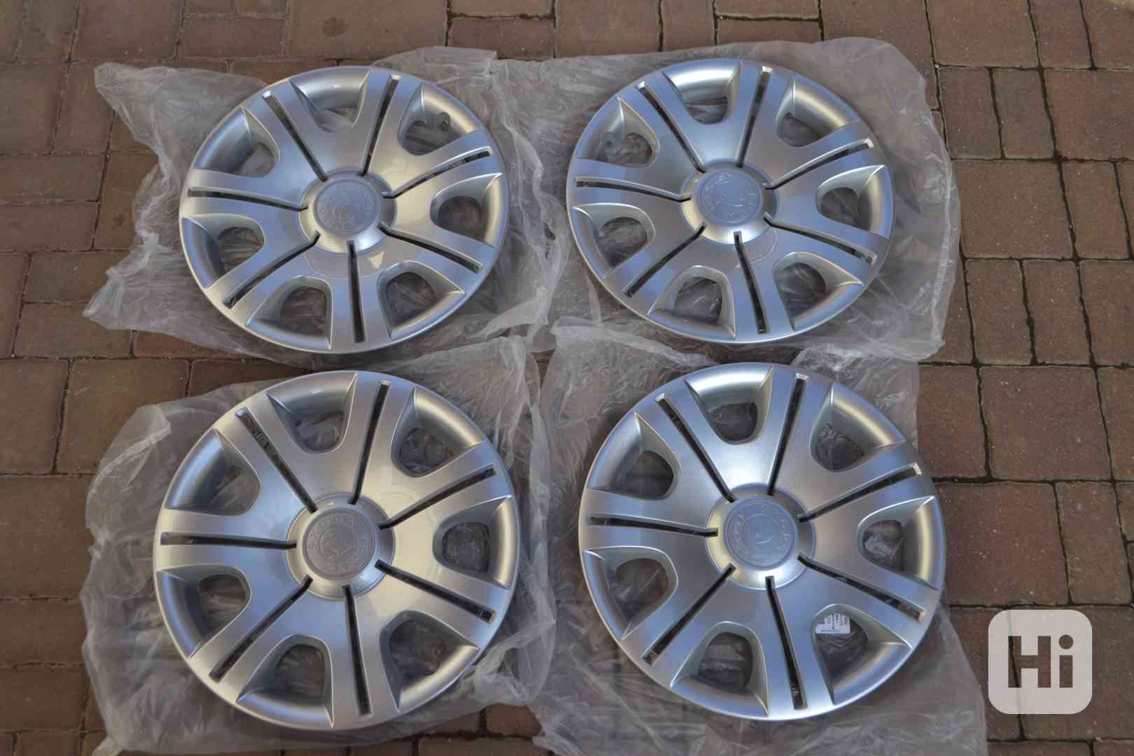 Sada – 4ks NOVÉ kryty kol -poklice ORIGINAL ŠKODA R14. - foto 1